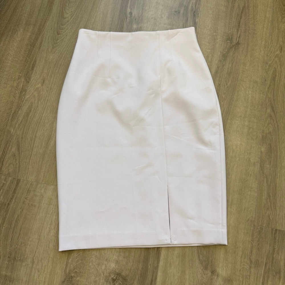 White House Black Market Light Lilac Pencil Skirt Size 6 Professional Business